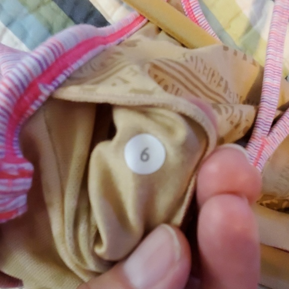 Like New Lululemon Power Y Tank Top - Picture 5 of 5